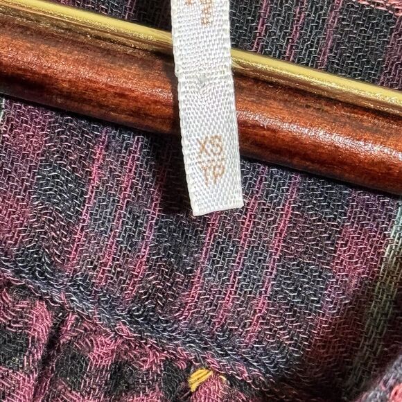 Free People Come On Over Plaid Tunic Button Pleated Hi Lo Fray Purple Gold Sz XS - Picture 6 of 9